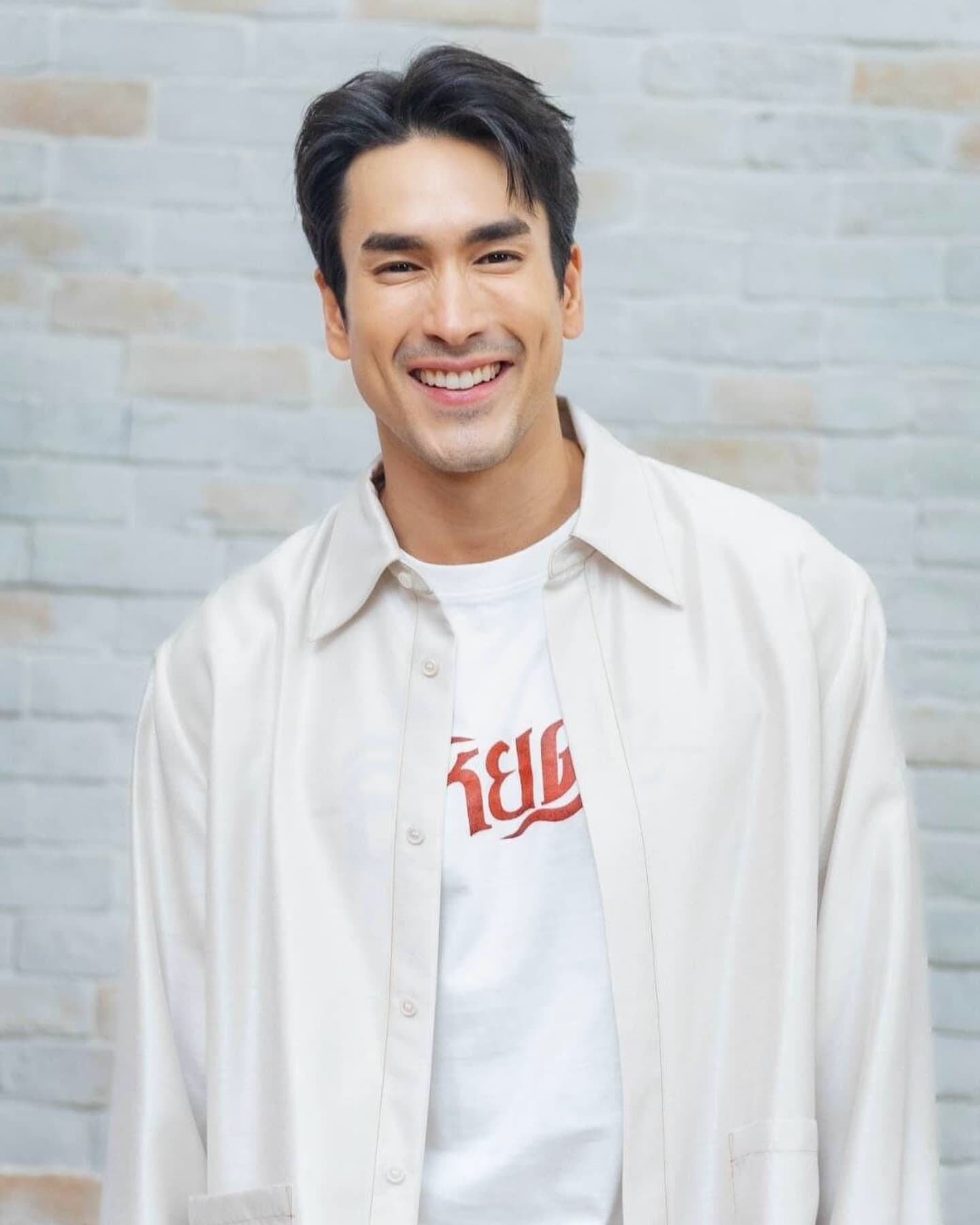 Nadech Kugimiya